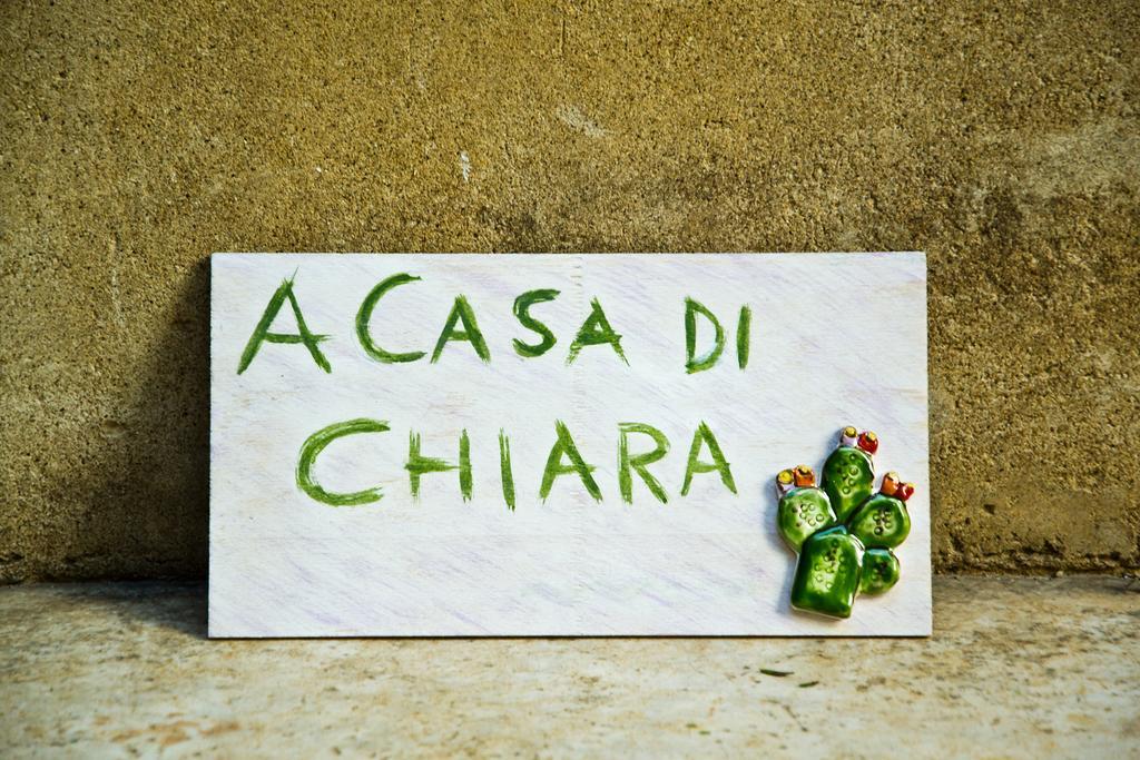 A Casa Di Chiara Hotel Palermo Room photo